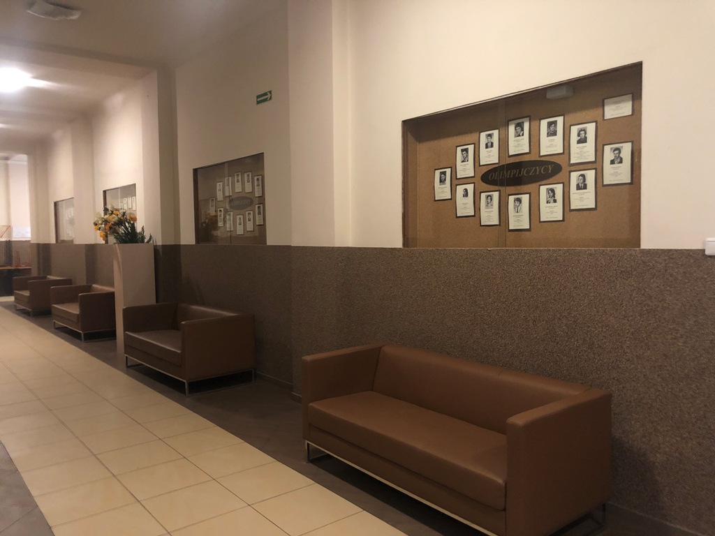 Zdjęcie sale_2LO (21)ee49c5e2-965c-40ac-88cf-8fcbfd2f93fa.jpg w galerii Galeria sal